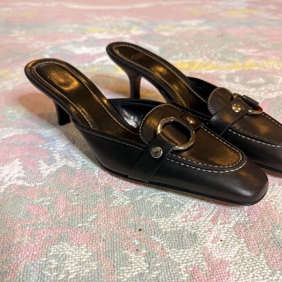 Coach Leather Kitten Heels Size 7 - Picture 1 of 6